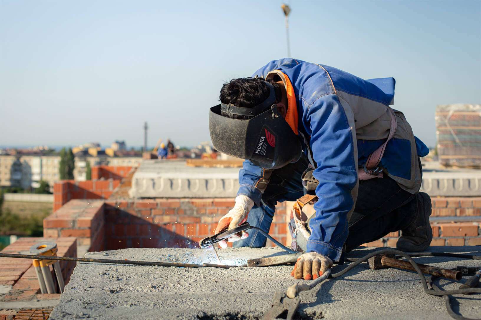 Hire Filipino Workers for Welding Jobs Overseas